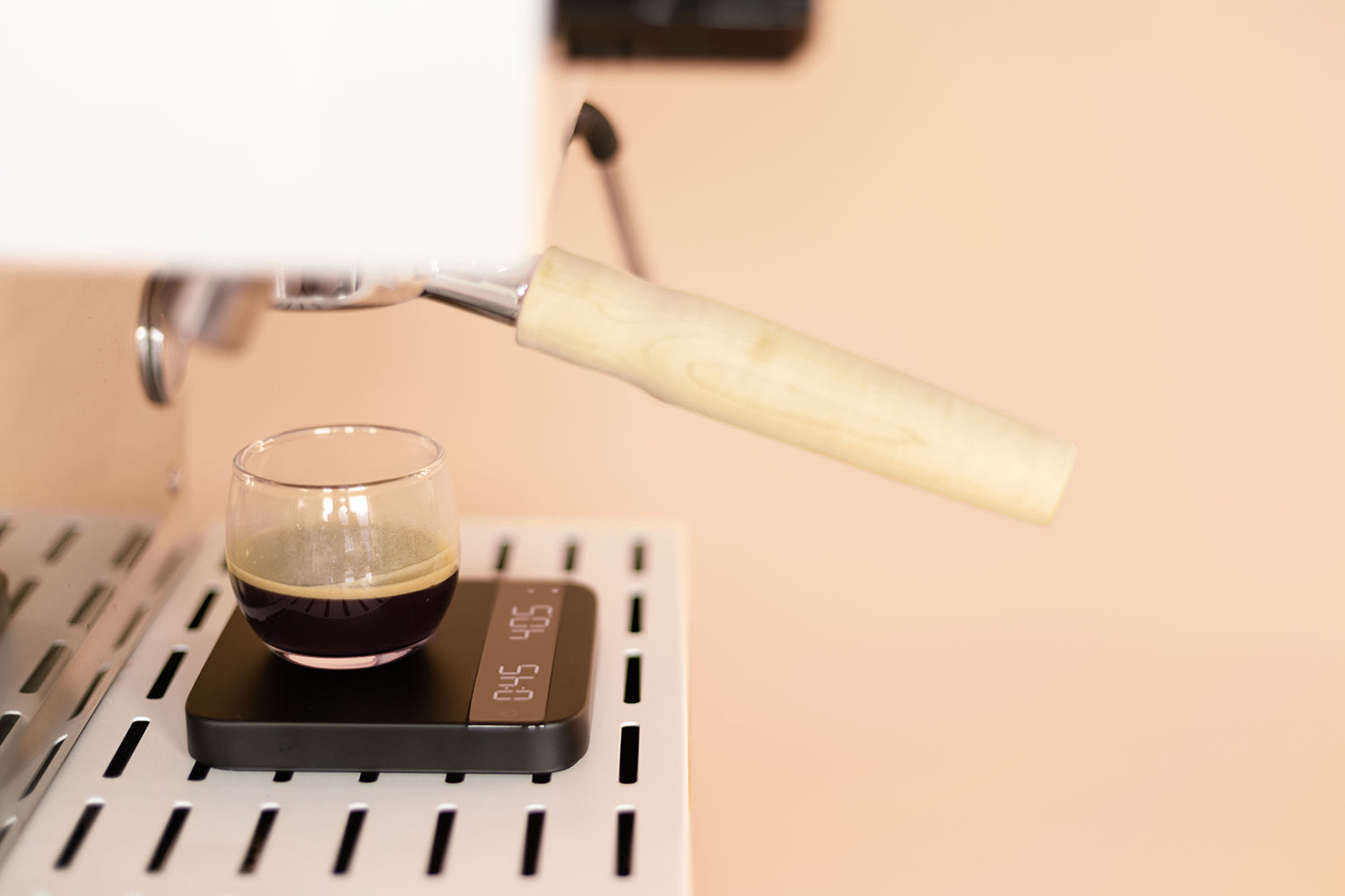 Acaia Lunar Espresso Scale — display detail